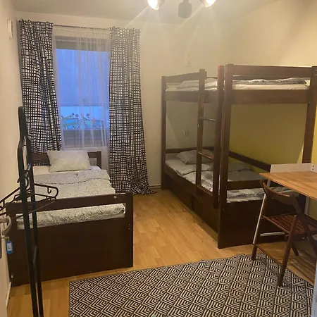 Bed & Breakfast 49 *